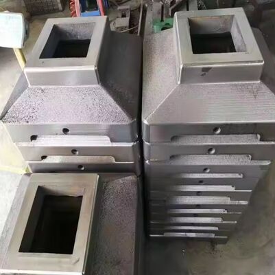 주차 가리지 경호 경로에 맞춤 색상 및 사용자 정의 크기와 회색 철 기반